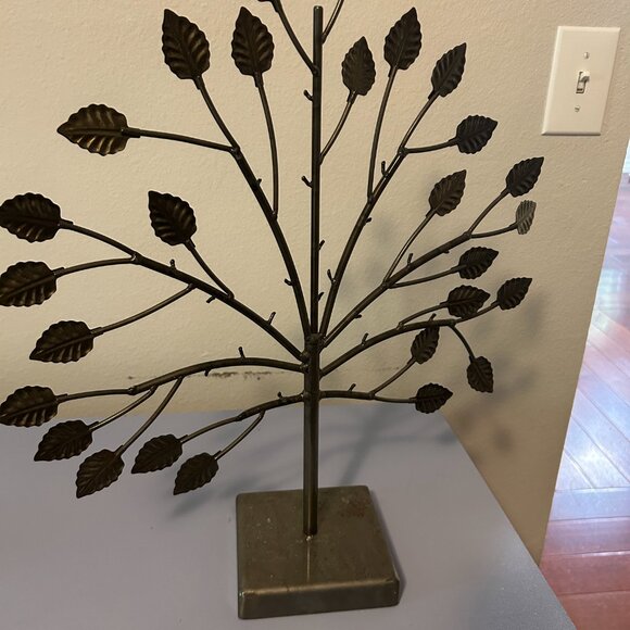 Decorative Tree for Jewelry or Decorating - Picture 3 of 4